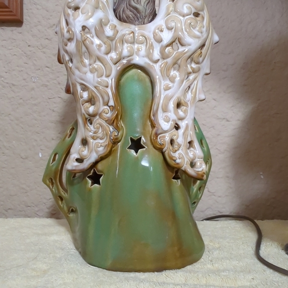 Holiday Large 12" Glossy Porcelain/Ceramic Angel Figurine with Dove Lladro Style - Picture 11 of 15